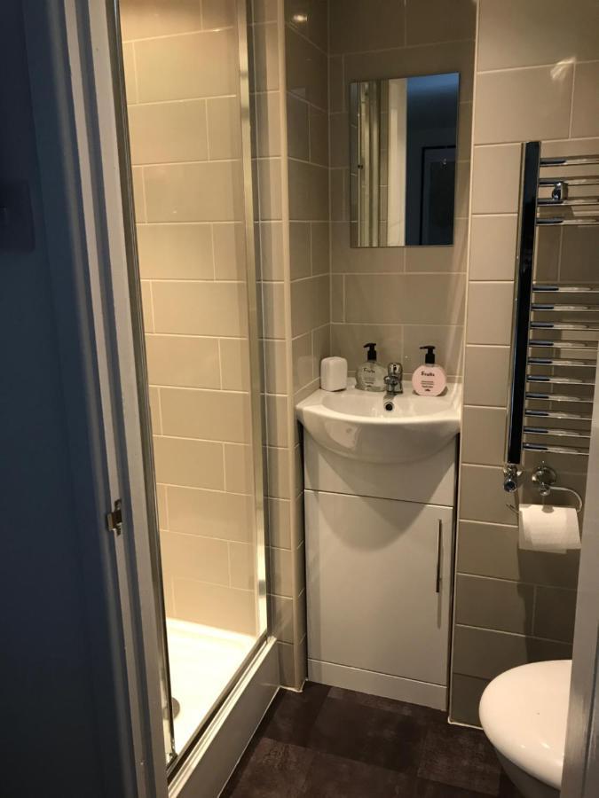 Cwtch Farm Bed & Breakfast Ystalyfera Esterno foto