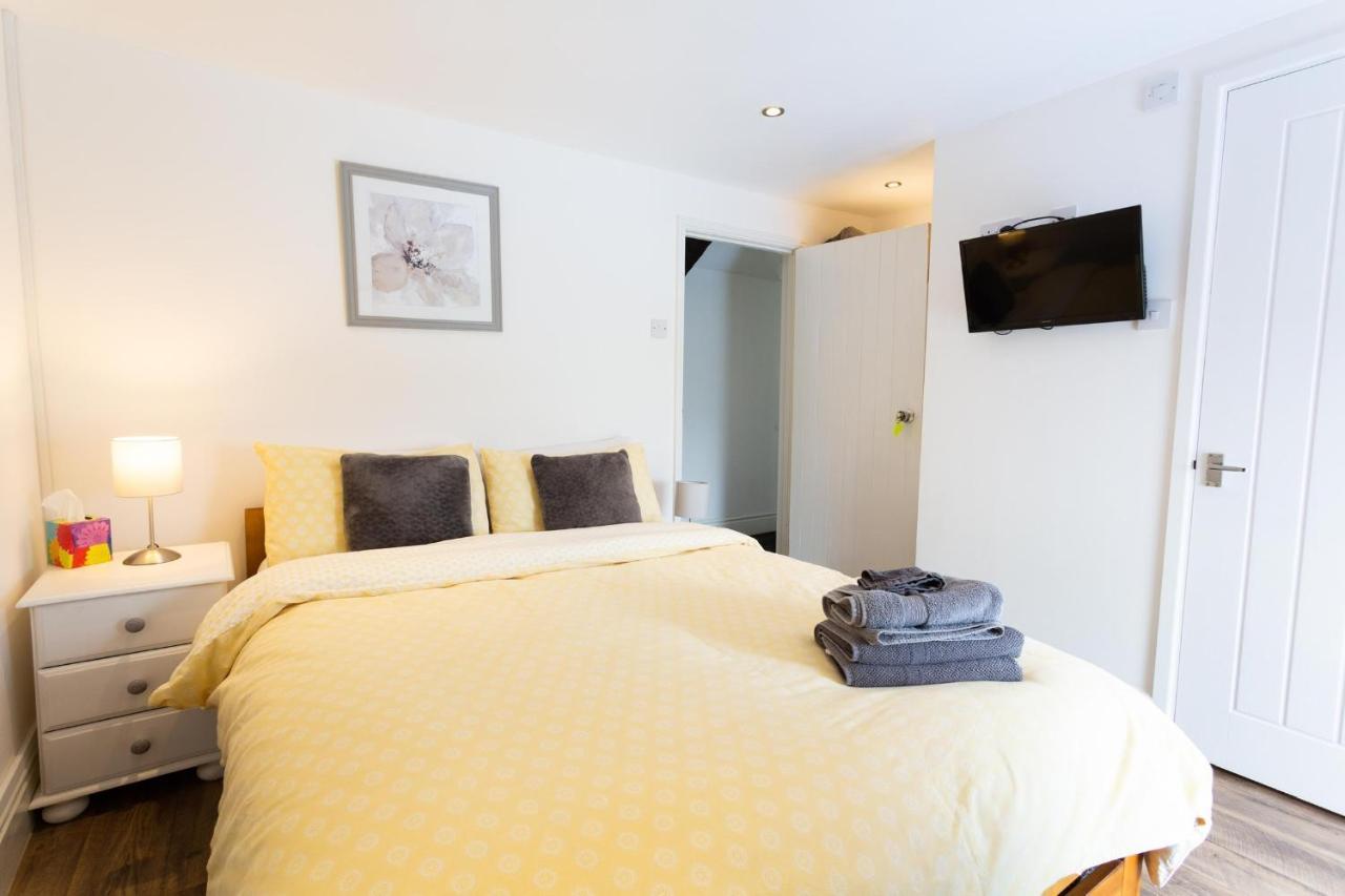 Cwtch Farm Bed & Breakfast Ystalyfera Esterno foto